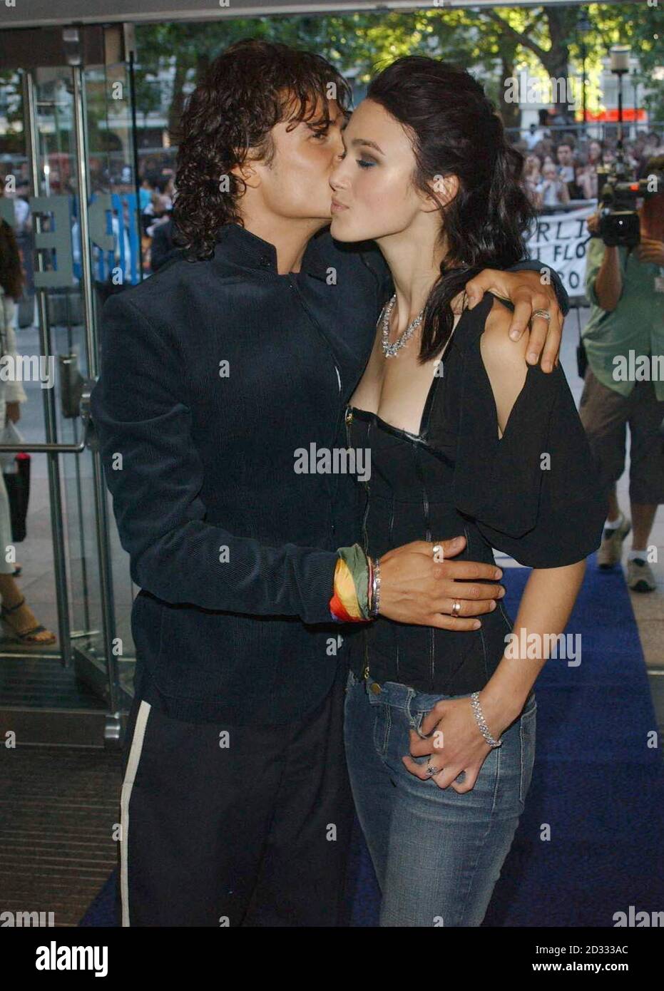 Orlando bloom keira knightley pirates hires stock photography and images Alamy