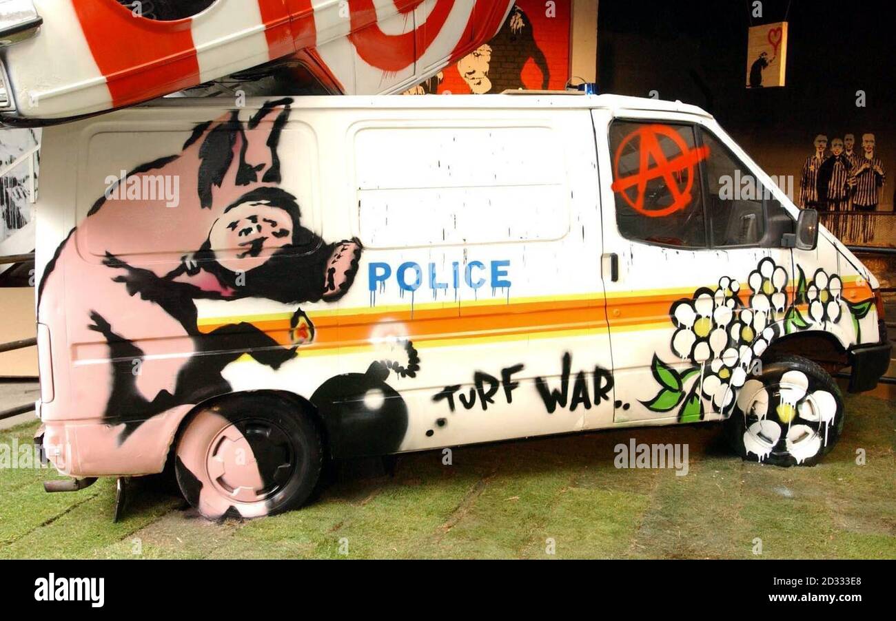 Graffiti painted on a van hi-res stock photography and images - Alamy