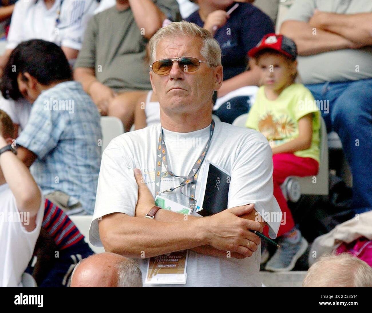 Denise Lewis' coach, Arbeit Ekkart looks on during the women's Heptathlon event, at the IAAF Athletics World Championships in Paris. Stock Photo