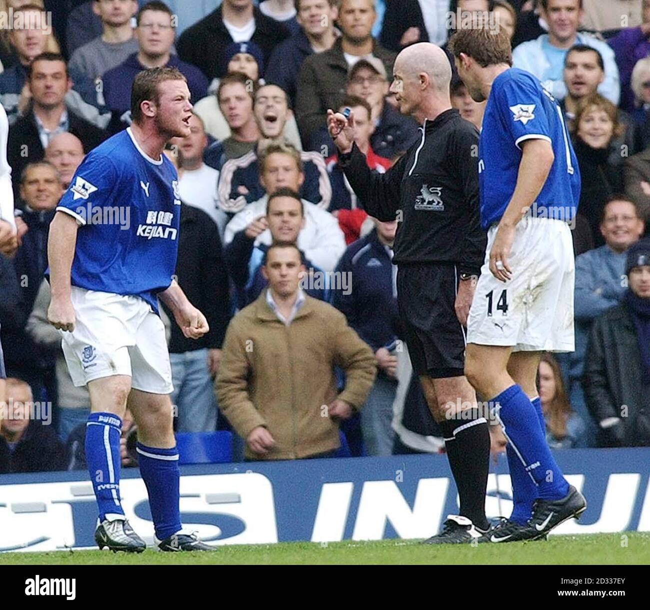 Evertons Wayne Rooney Left Gets A Yellow Card From Referee Dermot Gallagher Centre During Their Fa Barclaycard Premiership Match At Tottenham S White Hart Lane Ground London This Picture Can Only Be Used