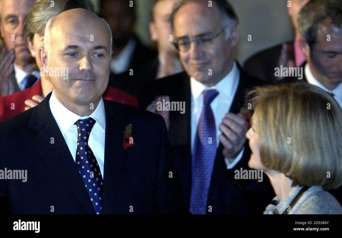 Conservative party leader Iain Duncan Smith outside Conservative Party central office in London after losing a confidence vote by Tory MPs by 75 votes to 90. Stock Photo