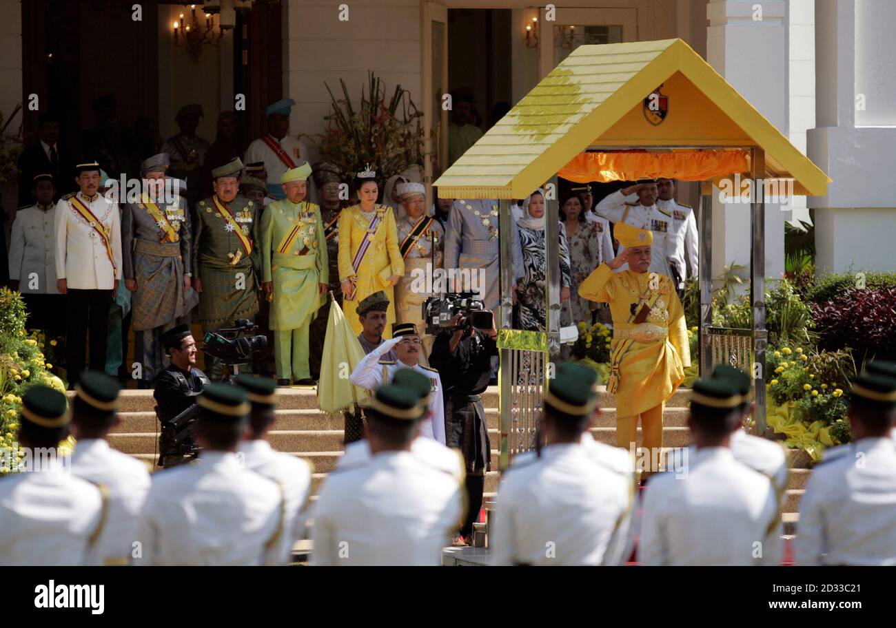 Royal Ruler Coronation Of A Ruler High Resolution Stock Photography and Images - Alamy