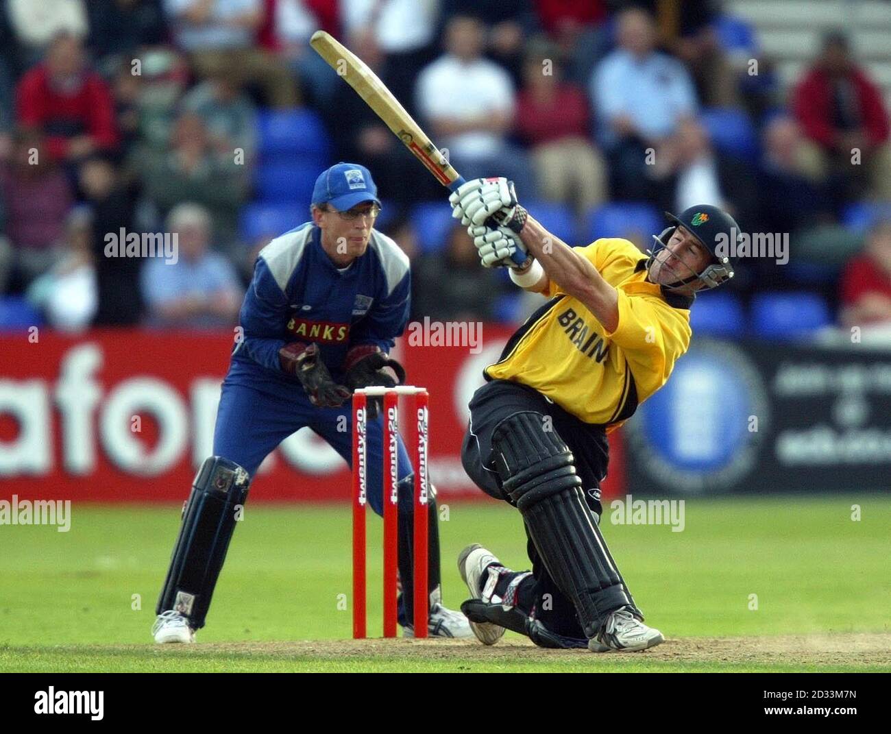 Glamorgan's Matt Elliott sweeps at a delivery from Warwickshire's Bard Hogg during the Twenty 20 Cup Quarter Final match at Sophia Gardens, Cardiff. Stock Photo