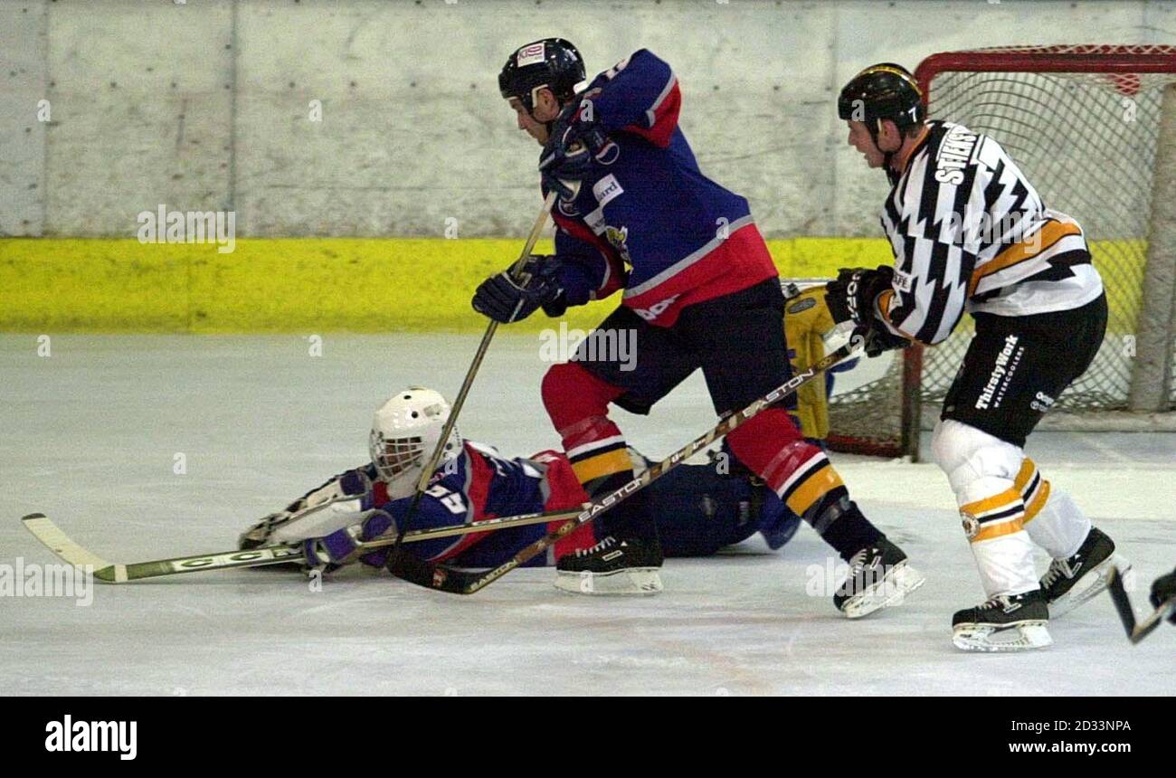London knights netminder hires stock photography and images Alamy