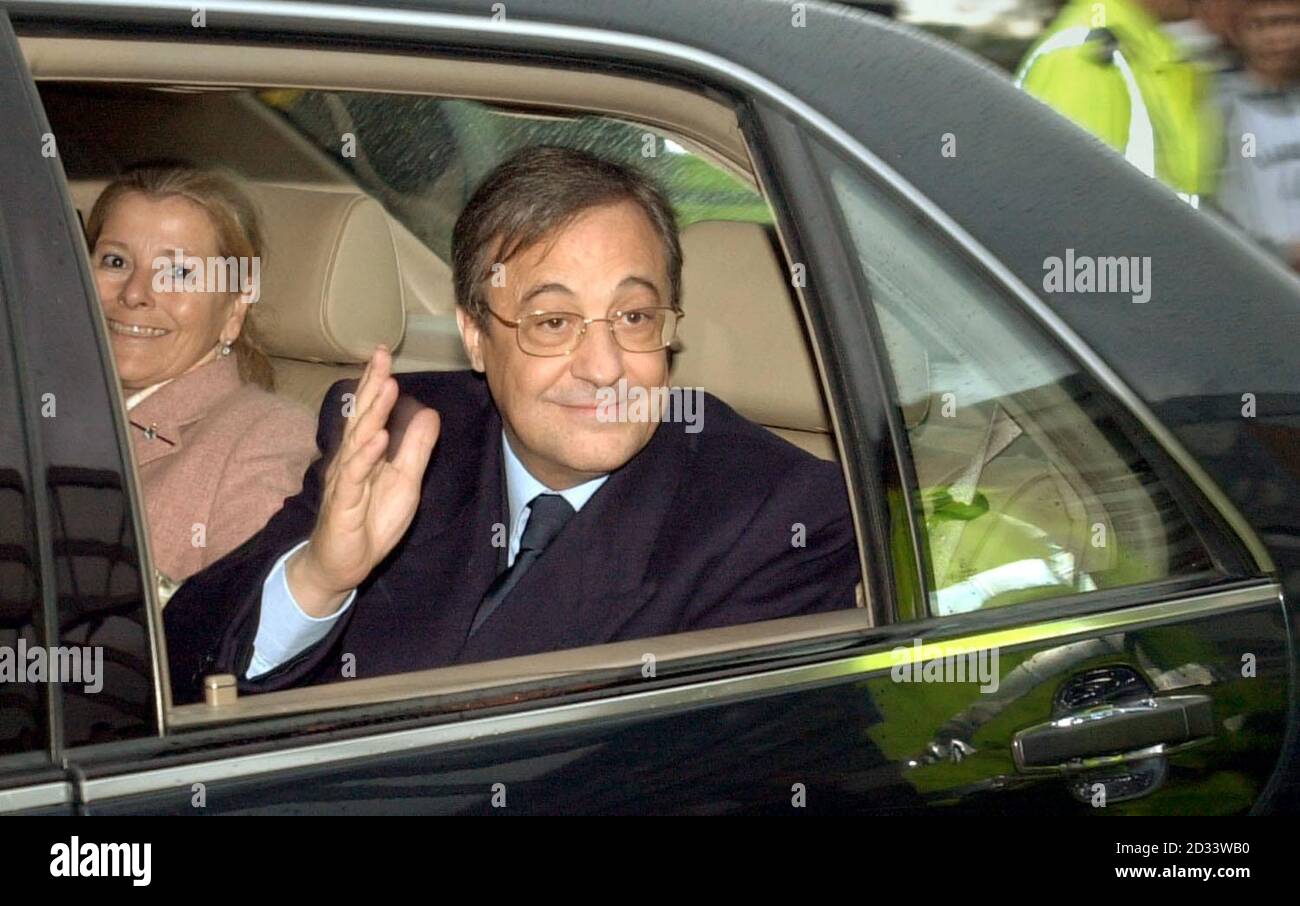 Real Madrid President, Florentino Perez waves to fans as he is driven from Glasgow airport, Scotland. The Real Madrid team arrived at Glagow airport but were kept from public viewing. Real Madrid will play Bayern Leverkusen in the Final of the Champions League at Glasgow's Hampden Park stadium. Stock Photo