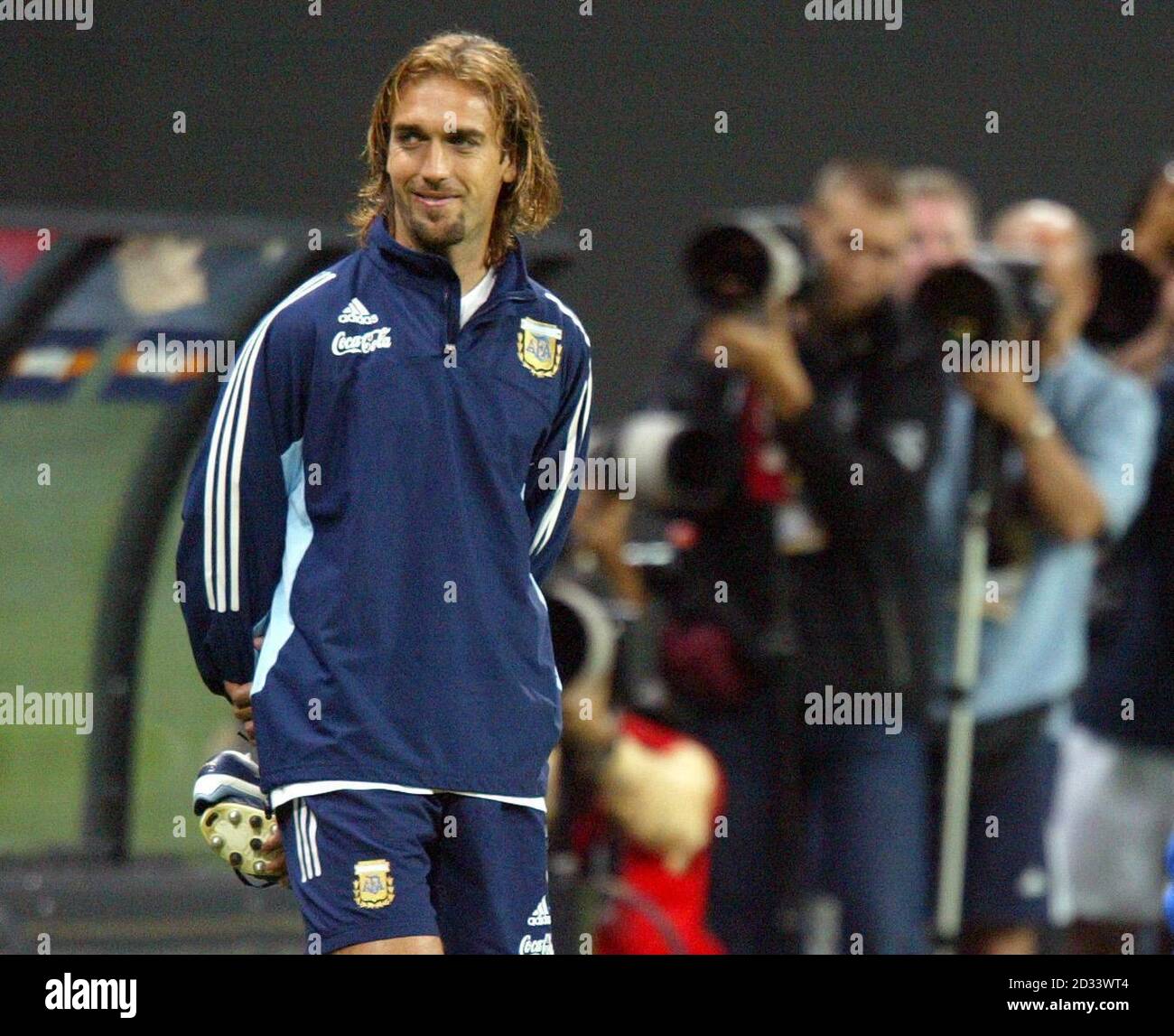 Argentina striker Gabriel Batistuta during training at the Sapporo Dome, Sapporo, Japan. Argentina play their second match of the World Cup against group F opponents England on Friday.   Stock Photo