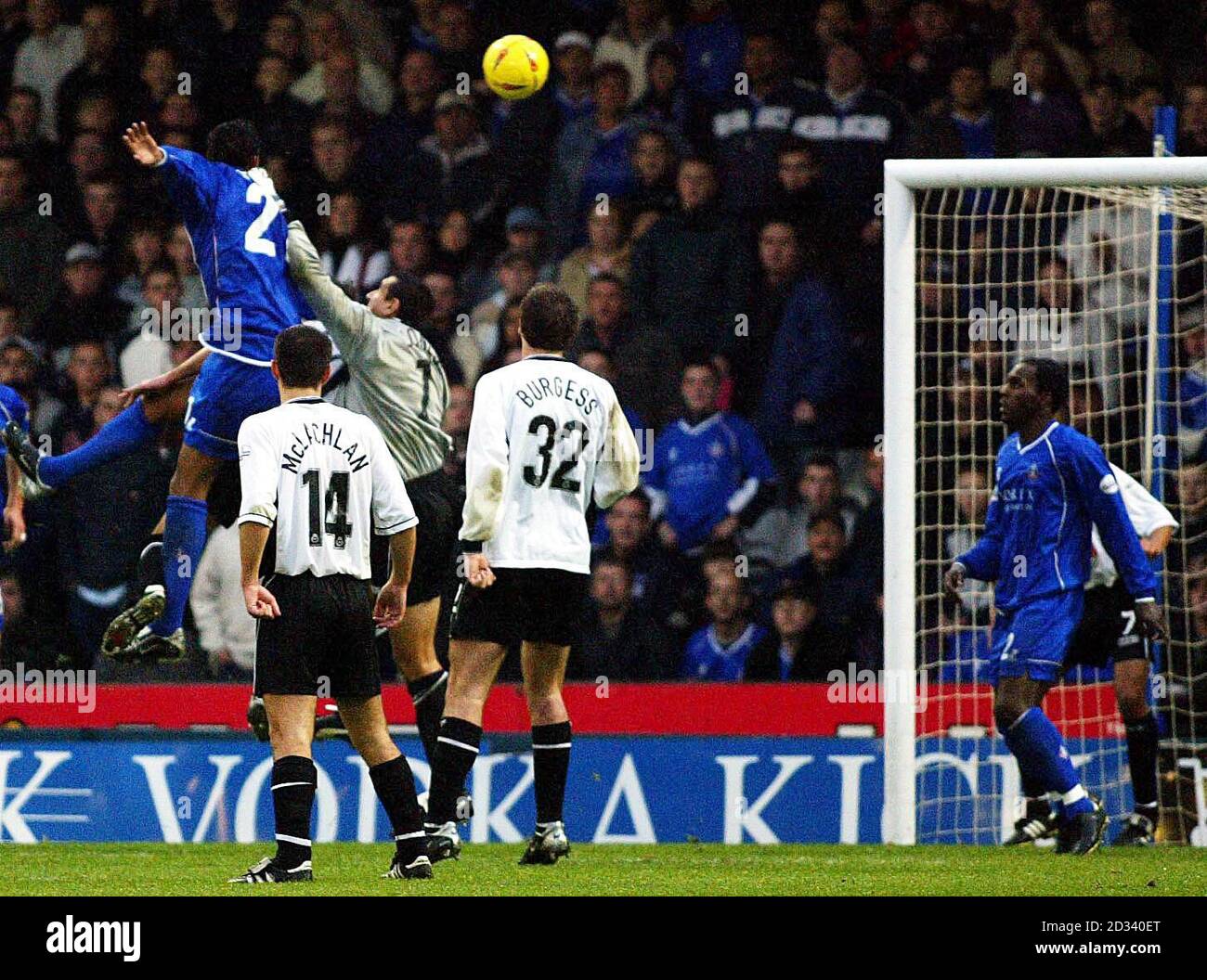 Jon super sport football action scoring hires stock photography and