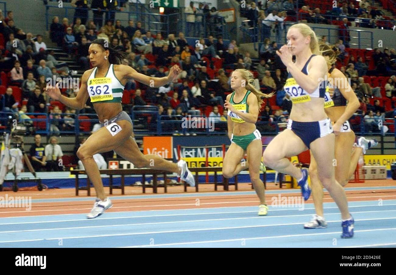 Joyce Maduaka (left) wins the 60mtrs from Scotland's Susan Burnside ...