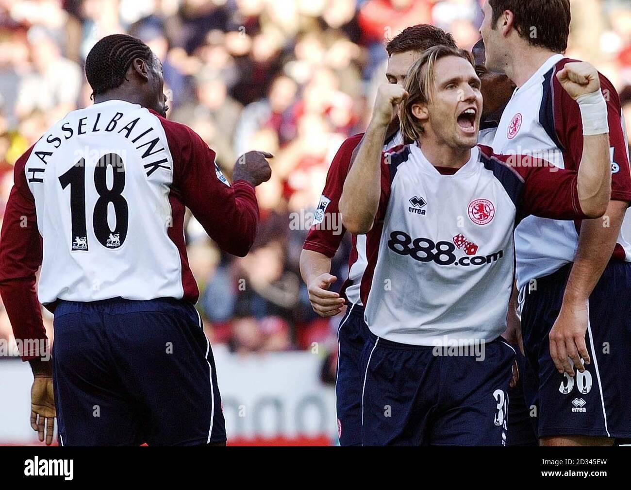 Boudewijn Zenden of Middlesbrough celebrates after Charlton's El-Karkouri scored an own goal during the Barclays Premiership match at the Valley, London, Saturday October 30, 2004.     THIS PICTURE CAN ONLY BE USED WITHIN THE CONTEXT OF AN EDITORIAL FEATURE. NO WEBSITE/INTERNET USE UNLESS SITE IS REGISTERED WITH FOOTBALL ASSOCIATION PREMIER LEAGUE. Stock Photo