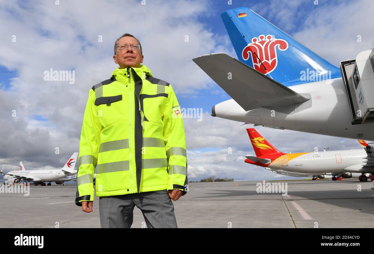 Erfurt, Germany. 07th Oct, 2020. Gerd Stöwer, the new managing director of Erfurt-Weimar Airport, is standing on the apron of the airport. He took office on 1 October. The airport is almost completely owned by the Free State of Thuringia. Credit: Martin Schutt/dpa-Zentralbild/dpa/Alamy Live News Stock Photo