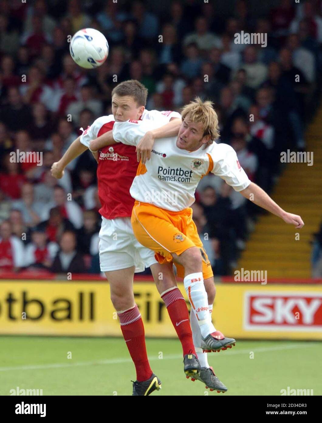 Rotherham's Gregor Robertson (L) battles with Blackpool's Ciaran Donnelly during the Coca-Cola Division One match at Millmoor, Rotherham, Saturday August 27, 2005. PRESS ASSOCIATION Photo. Photo credit should read: John Jones/PA THIS PICTURE CAN ONLY BE USED WITHIN THE CONTEXT OF AN EDITORIAL FEATURE. NO UNOFFICIAL CLUB WEBSITE USE. Stock Photo