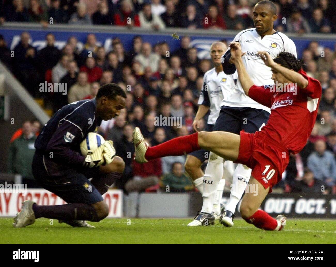 Liverpool's Luis Garcia (R) challenges Shaka Hislop of West Ham United for the ball during the Barclays Premiership match at Anfield, Liverpool, Saturday October 29, 2005. PRESS ASSOCIATION Photo. Photo credit should read: Phil Noble/PA. Stock Photo