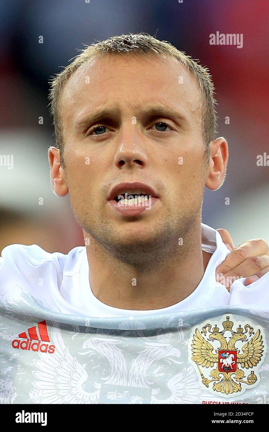 Russia's Denis Glushakov Stock Photo Alamy