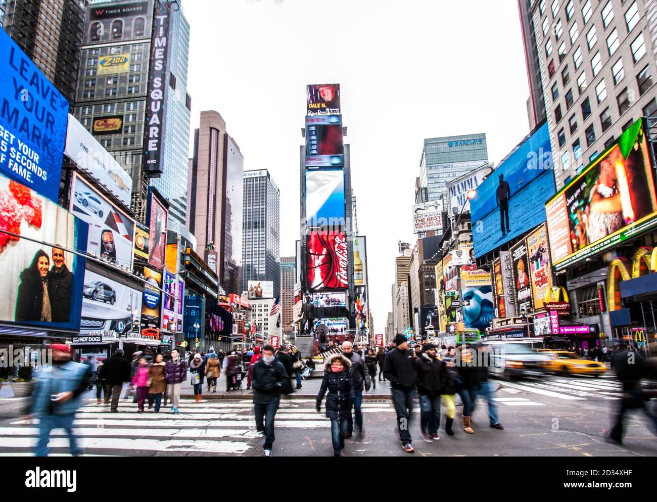 Brooklyn Bridge at night and Times Square IN NYC Stock Photo Alamy