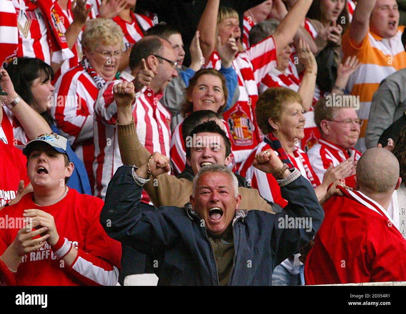Sunderland Celebrate Being Champions Stock Photo Alamy sunderland-celebrate-being-champions-stock-photo-alamy