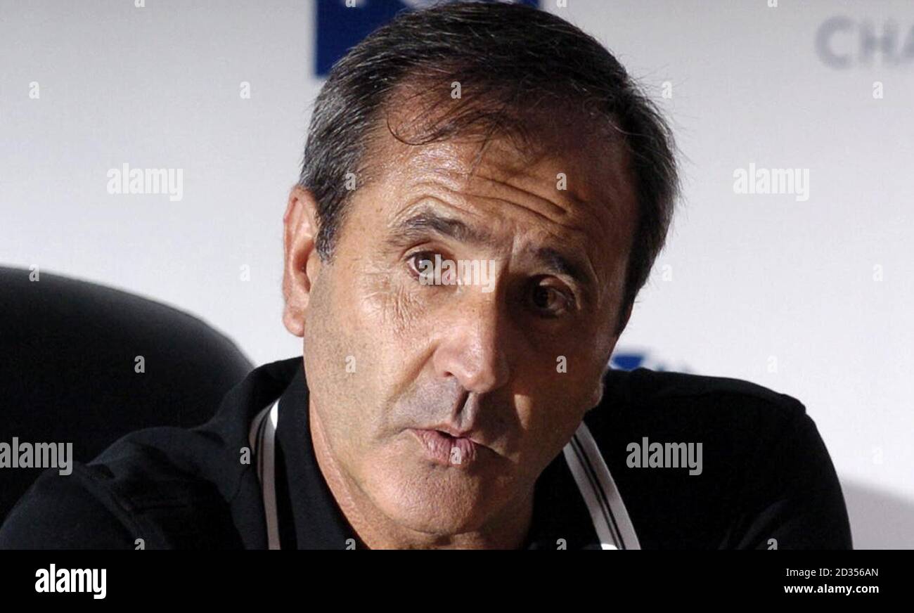 Seve Ballesteros during a press conference at The 136th Open Championship at Carnoustie, Scotland. Stock Photo