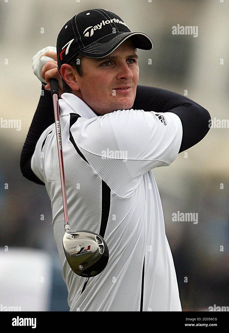 England's Justin Rose on the 2nd tee during The 136th Open Championships at Carnoustie, Scotland. Stock Photo