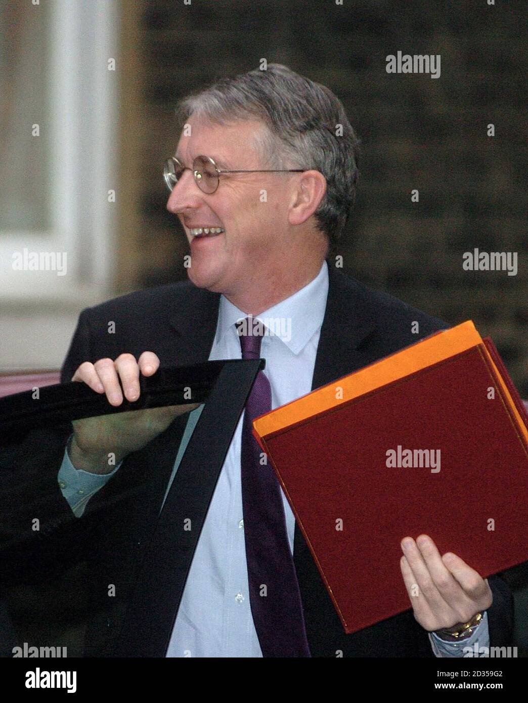 Environment Secretary Hilary Benn arrives for today's cabinet meeting, at No 10 Downing Street, central London. Stock Photo