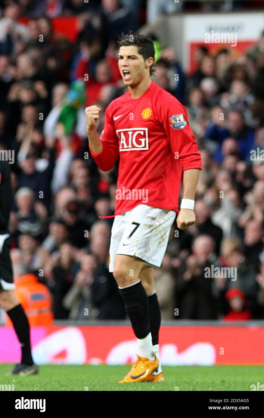 Manchester United's Cristiano Ronaldo celebrates scoring his second goal of  the game Stock Photo - Alamy