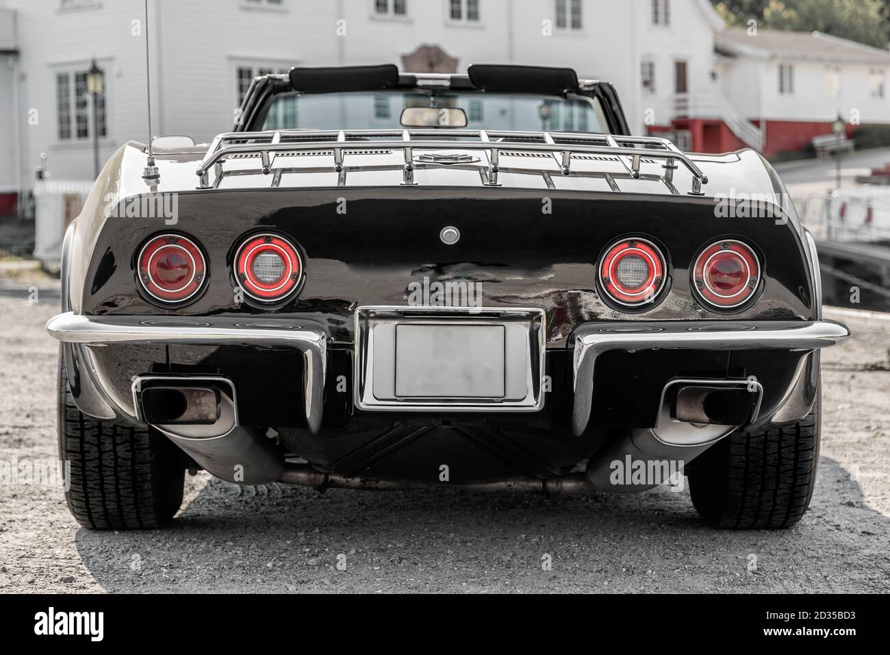 Vintage coupe car from behind hi-res stock photography and images - Alamy