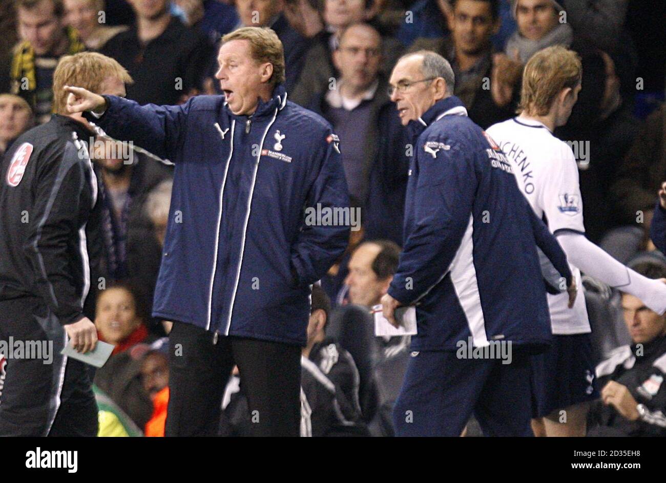 Tottenham Hotspur manager Harry Redknapp (left) and assistant manager Joe  Jordan, on the touchline Stock Photo - Alamy