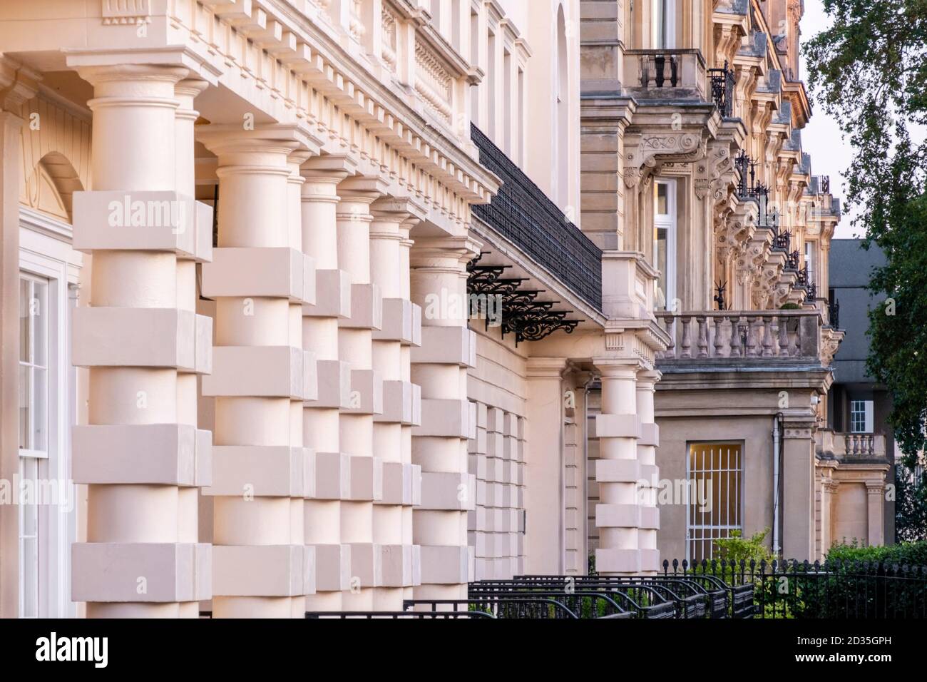 London, Camden, CambridgeTerrace: an exclusive street of luxury townhouse terraced mansions off Regent's Park, by royal architect, John Nash Stock Photo