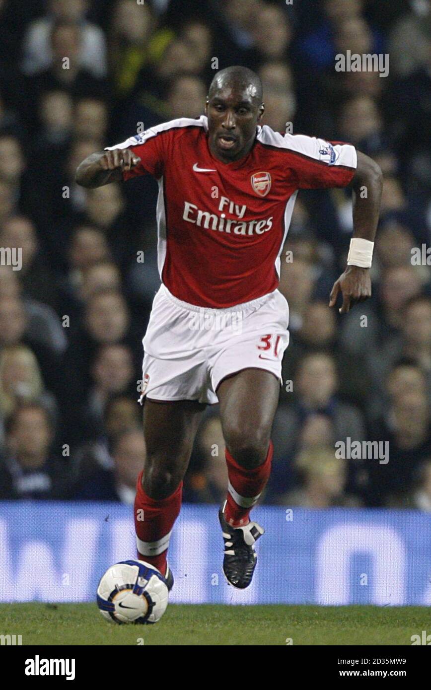 Sol Campbell Arsenal football render - FootyRenders