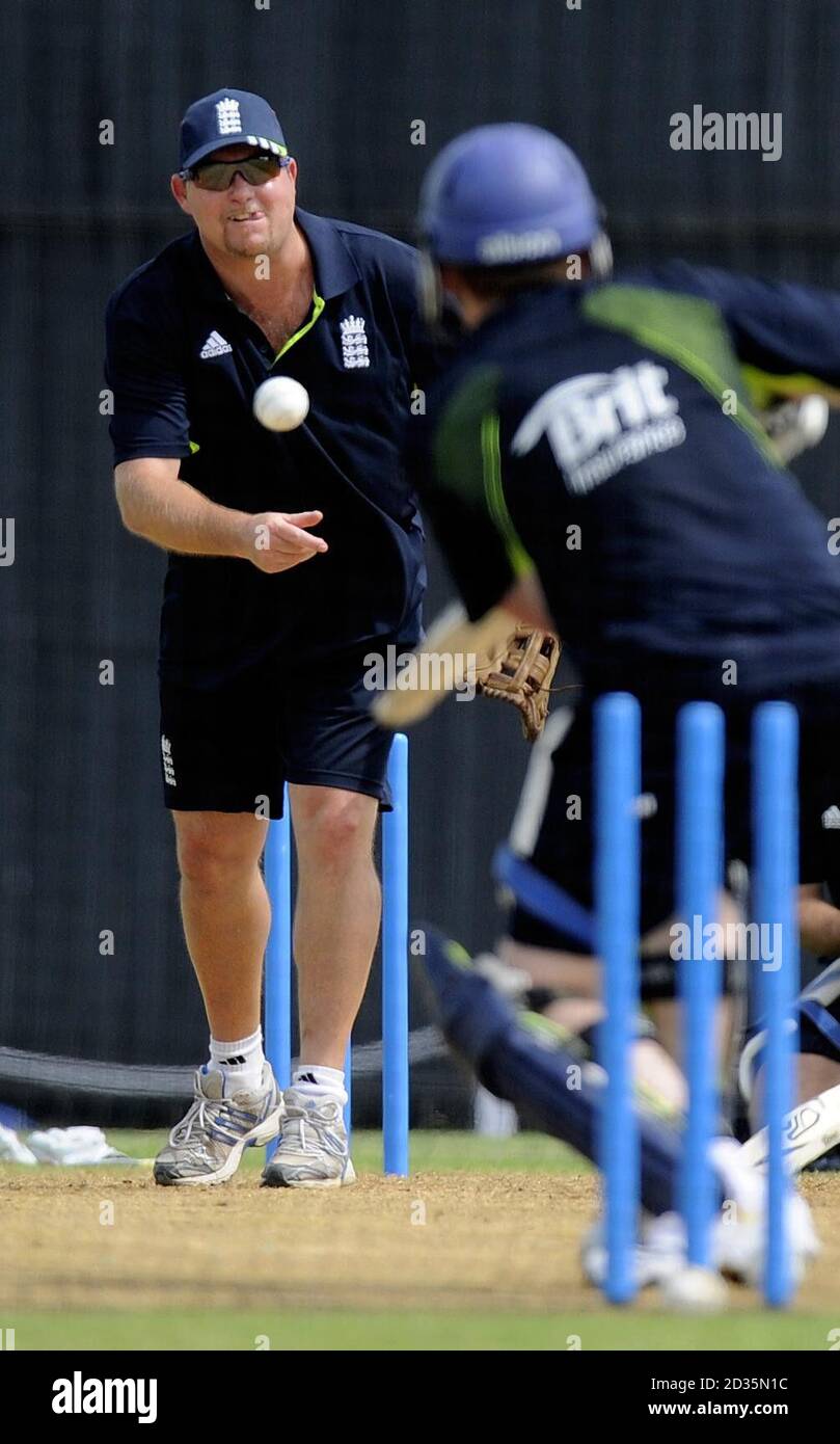 England's fast bowling coach David Saker (left) during the practice session at the 3Ws Oval, University of the West Indies, Barbados. Stock Photo