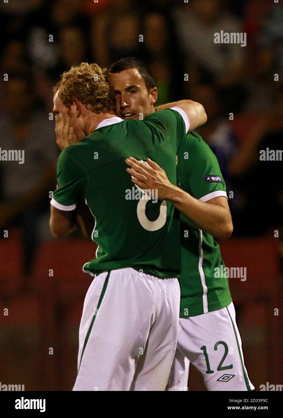 Republic Of Ireland's Kevin Fahey (right) celebrates scoring his sides first goal of the game Stock Photo
