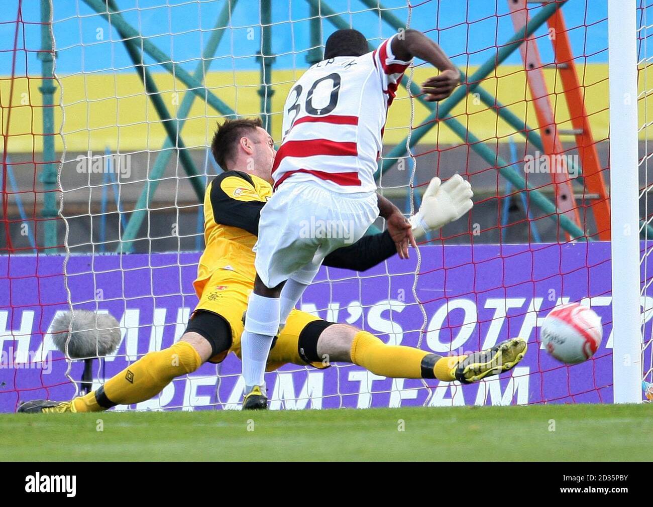 rangers-goalkeeper-allan-mcgregor-saves-from-hamilton-s-nigel