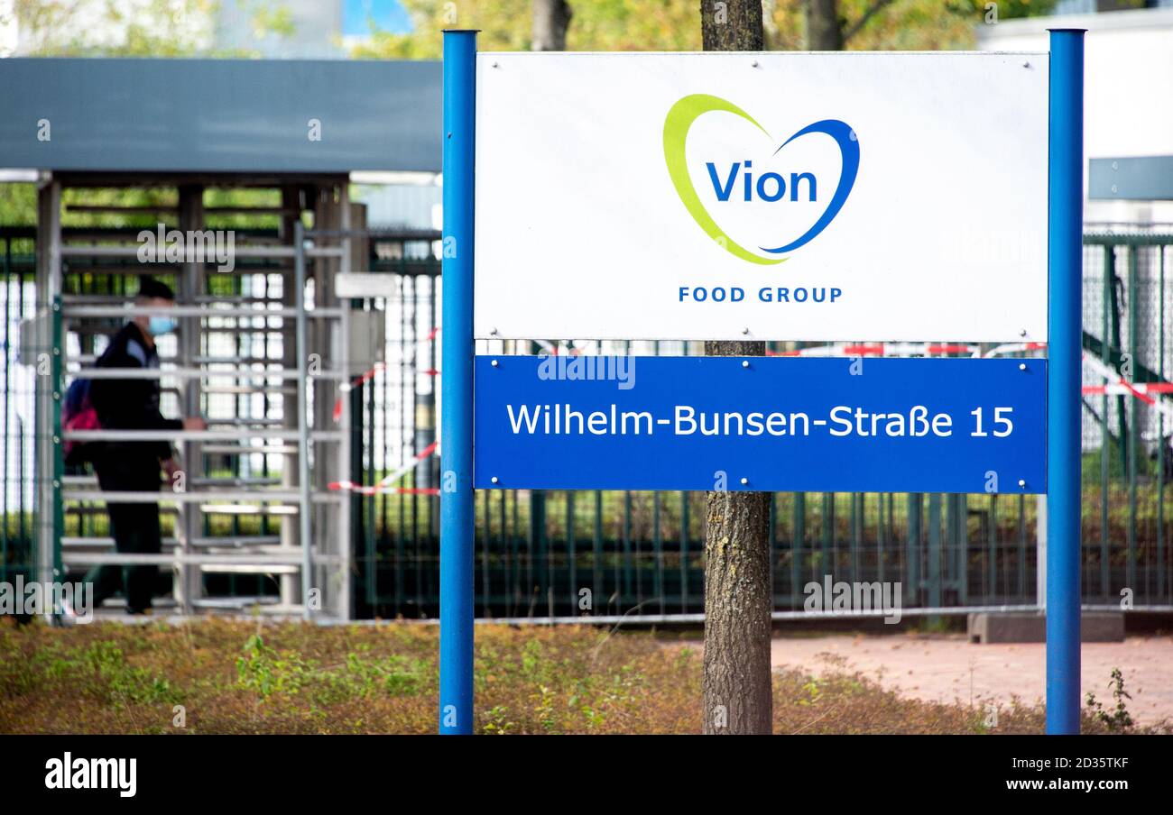 Emstek, Germany. 07th Oct, 2020. A sign bearing the company's logo is placed in front of an entrance to a slaughterhouse belonging to the food company Vion. Once again, a large slaughterhouse in Lower Saxony has suffered a large number of corona infections. In the company in the Cloppenburg district, a total of 63 cases have become known during tests among employees over the past few days. Credit: Hauke-Christian Dittrich/dpa/Alamy Live News Stock Photo