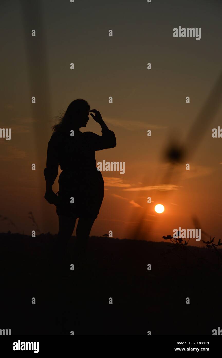 Shooting silhouette hi-res stock photography and images - Alamy