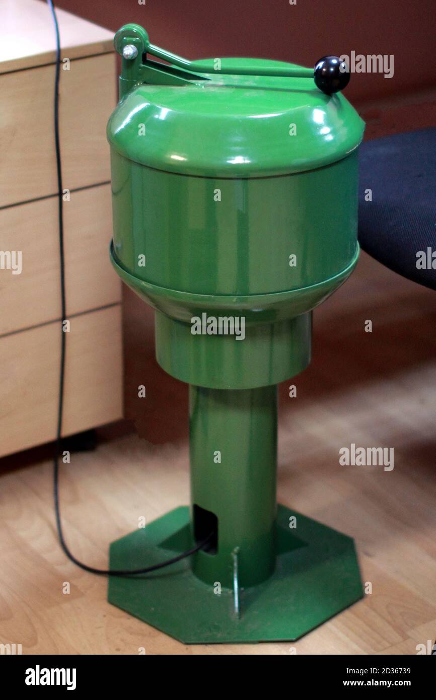 Equipment for testing samples in the environmental laboratory