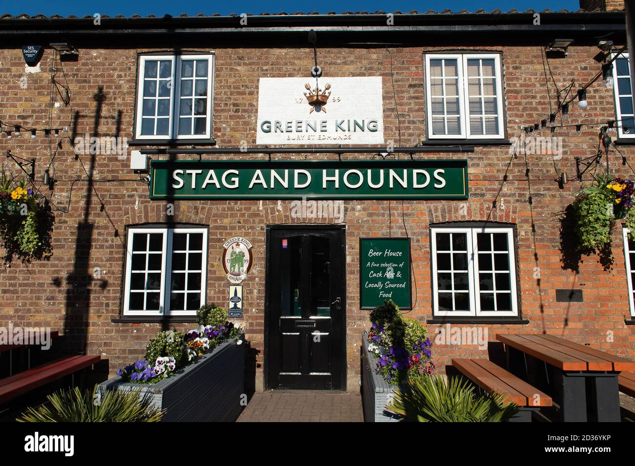 Farnham Common, Berkshire, UK. 14th May, 2020. An empty beer garden at the Greene King Stag and