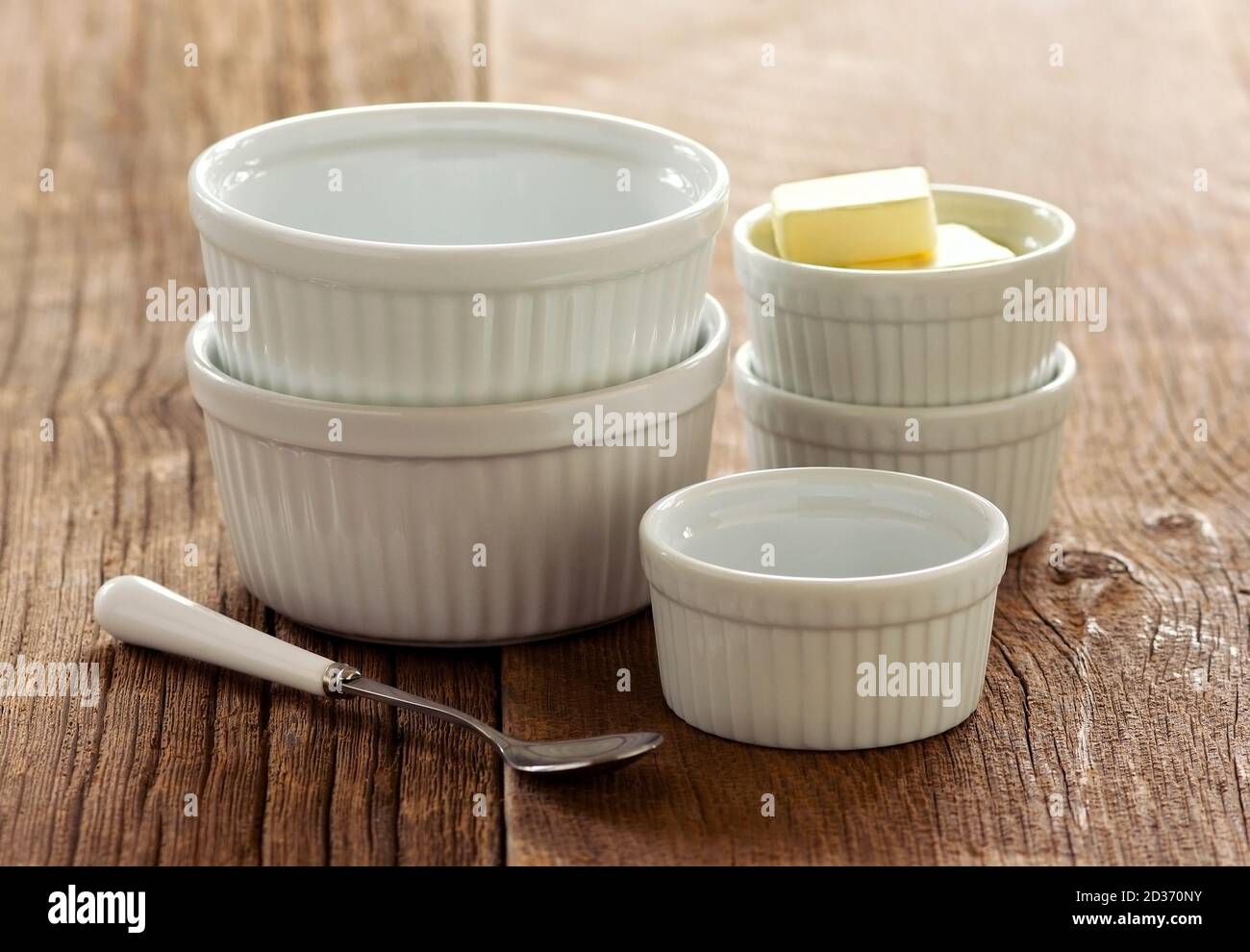 Ramekins hi-res stock photography and images - Alamy