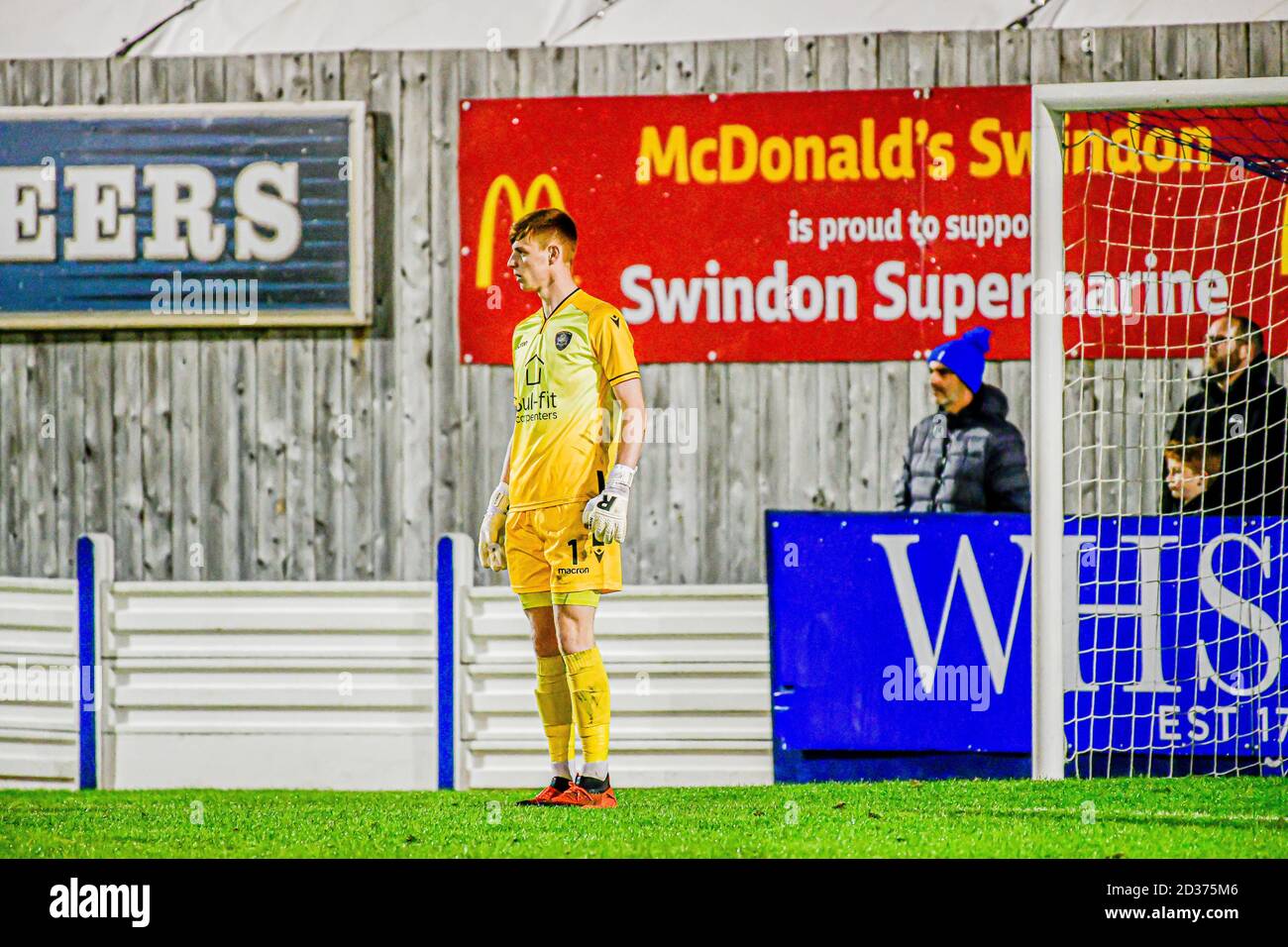 Rhys Forster Met police goal keeper 6/10/2020 Wiltshire Swindon Stock Photo