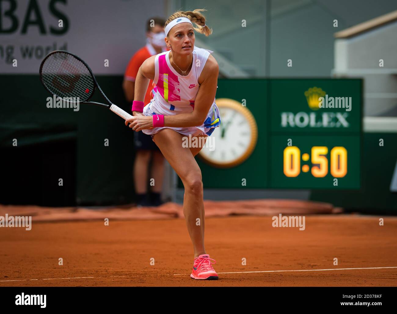 Paris, France, Italy. 07th Oct, 2020. Petra Kvitova of the Czech Republic in action against Laura Siegemund of Germany during her quarter-final match at the Roland Garros 2020, Grand Slam tennis tournament, on October 7, 2020 at Roland Garros stadium in Paris, France - Photo Rob Prange/Spain DPPI/DPPI during Quarter-final of the Roland Garros 2020, Grand Slam, Tennis Internationals in paris, france, Italy, October 07 2020 Credit: Independent Photo Agency/Alamy Live News Stock Photo