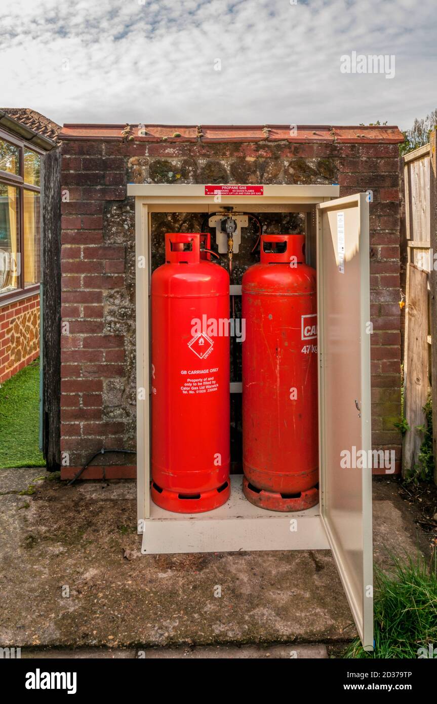 Calor gas canister hi-res stock photography and images - Alamy