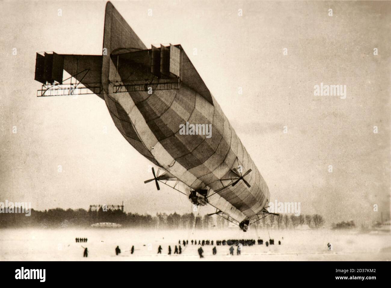 A Zeppelin airship landing for some mechanical works in 1912 Stock