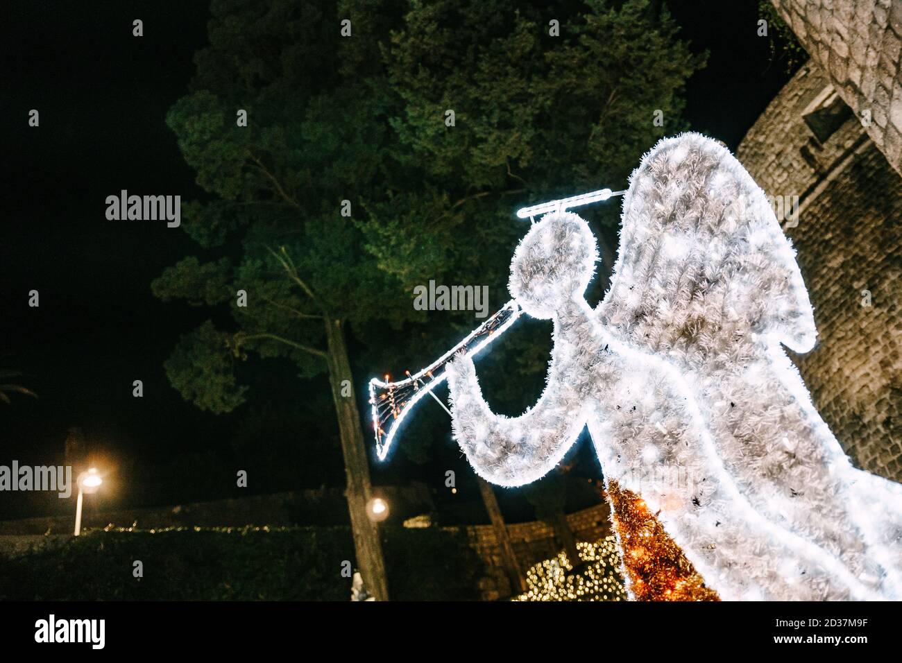 Silhouette angel trumpet hi-res stock photography and images - Alamy
