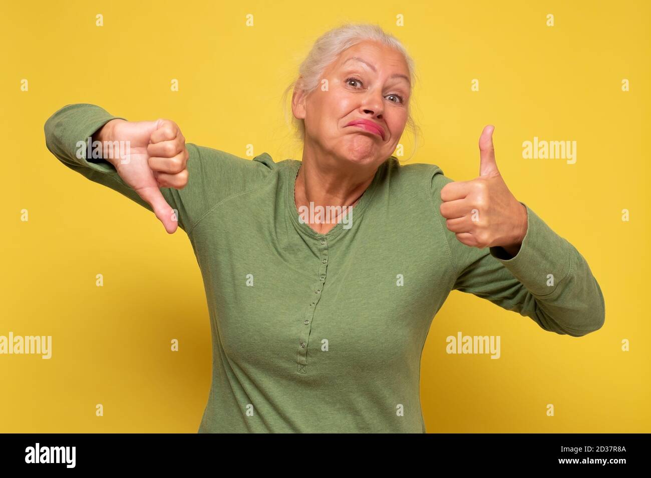Thumbs up like senior hi-res stock photography and images - Alamy