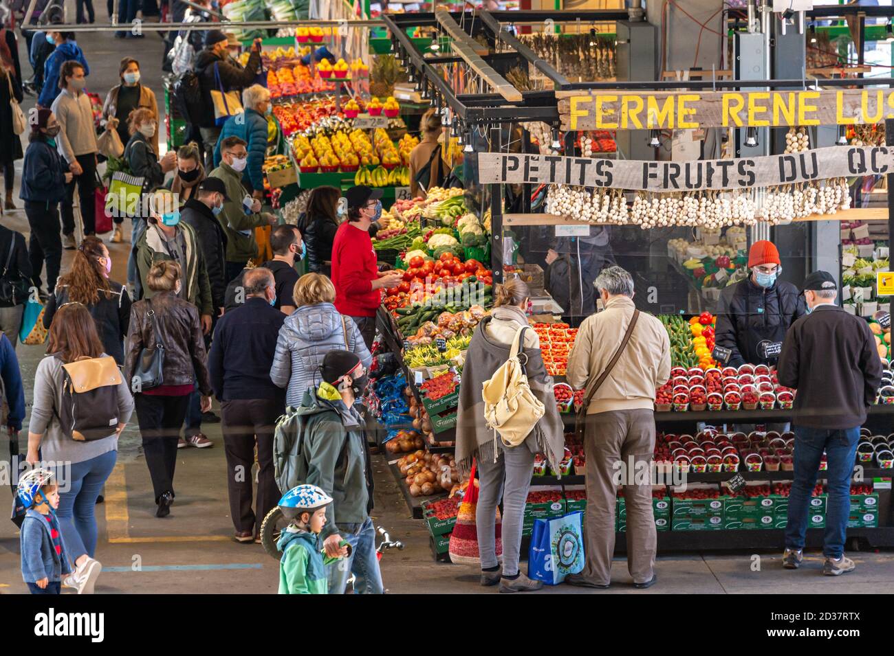 Jean Talon Street High Resolution Stock Photography And Images Alamy