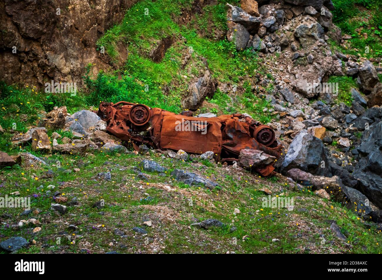 Castleton Quarry Rusting old car dumped in a fluorspar quarry on Dirtlow Rake near ...