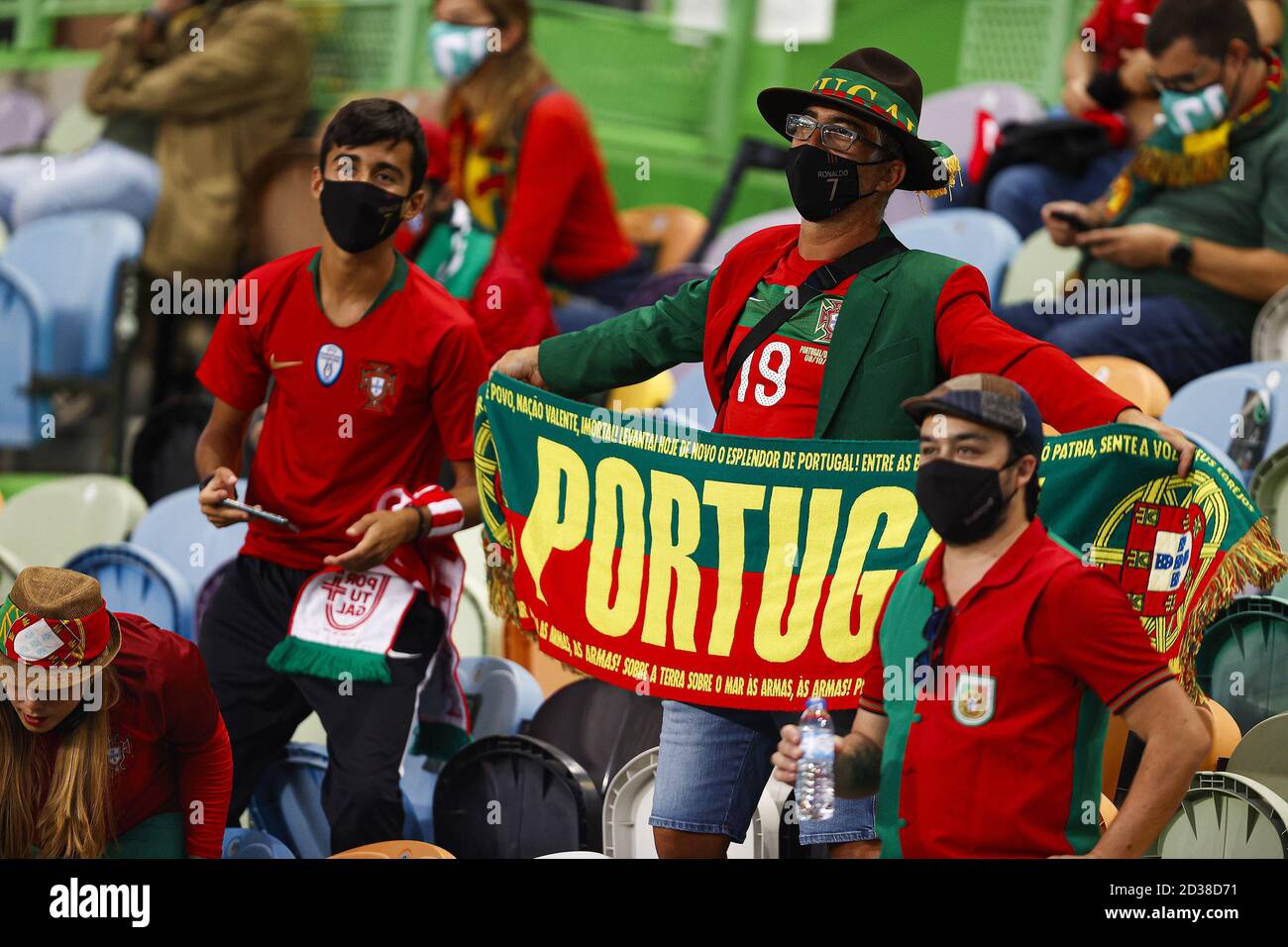 Portuguese fans hires stock photography and images Alamy