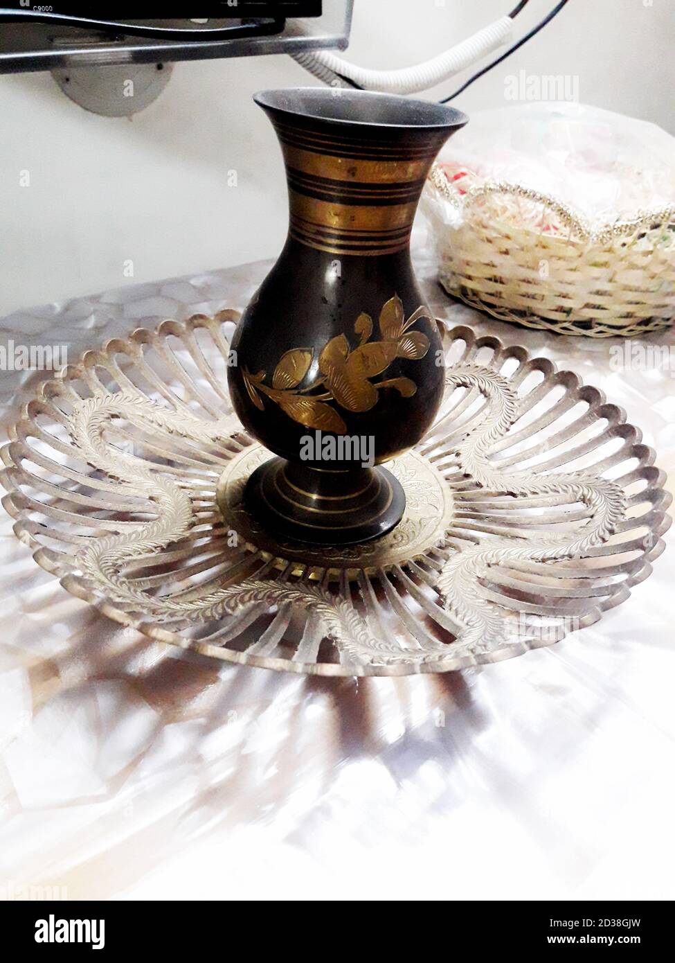 Black Porcelain Stellar Metallic Vase Gold Trim BLPH8506 