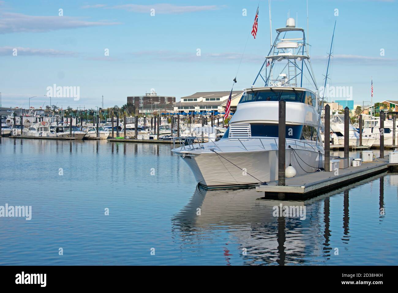 Boats marina docks hires stock photography and images Alamy