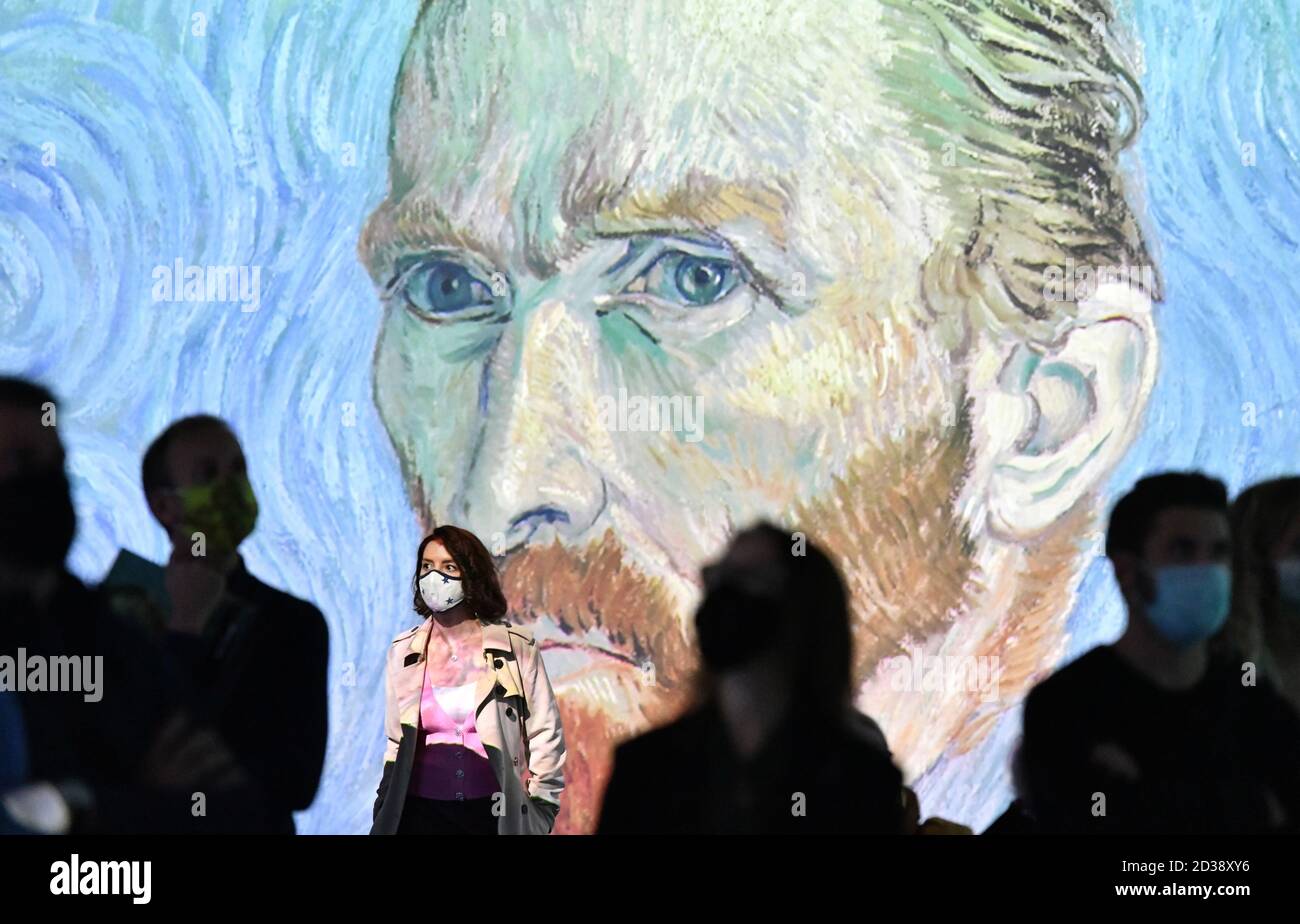 Birmingham, England, UK. 7th October 2020. A visitor at the preview of Van Gogh Alive at The