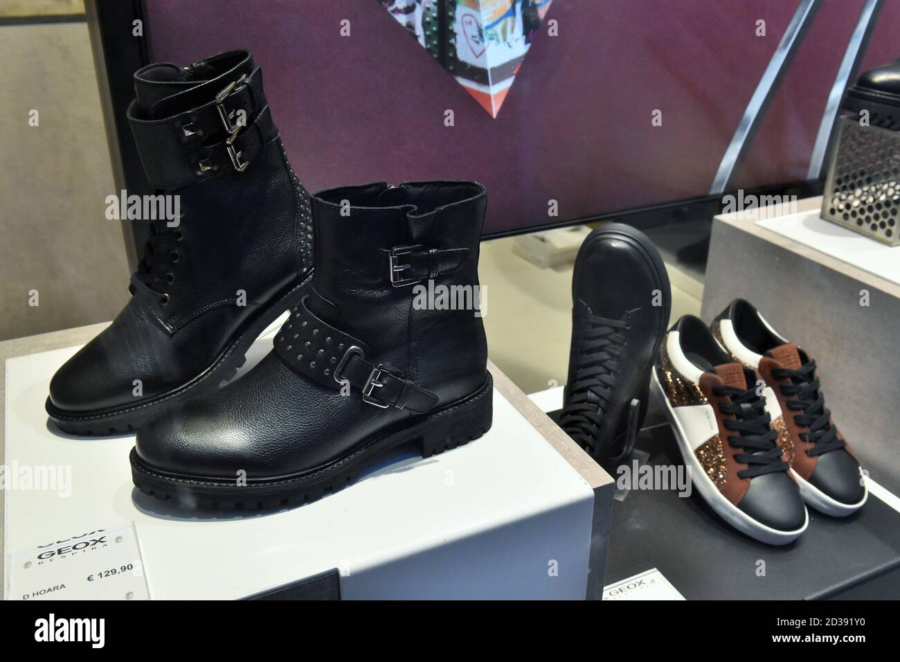 SHOES ON DISPLAY AT GEOX BOUTIQUE IN CORSO STRETT Stock Photo - Alamy