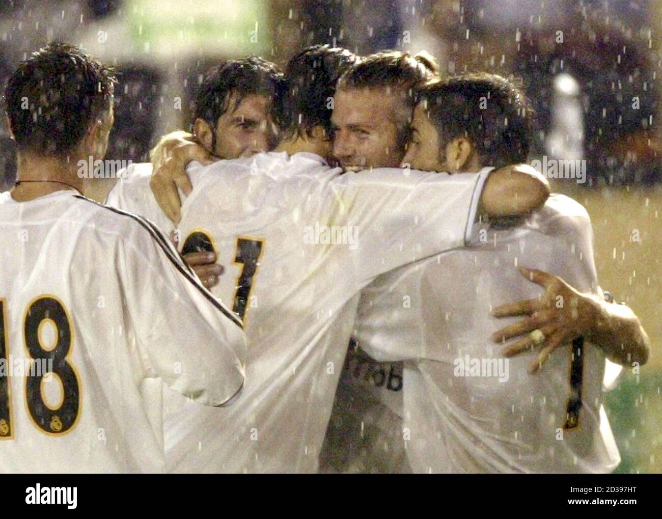 Real Madrid S Beckham Celebrates With Teammates After Scoring Against Japanese Club Fc Tokyo In Exhibition Match Stock Photo Alamy