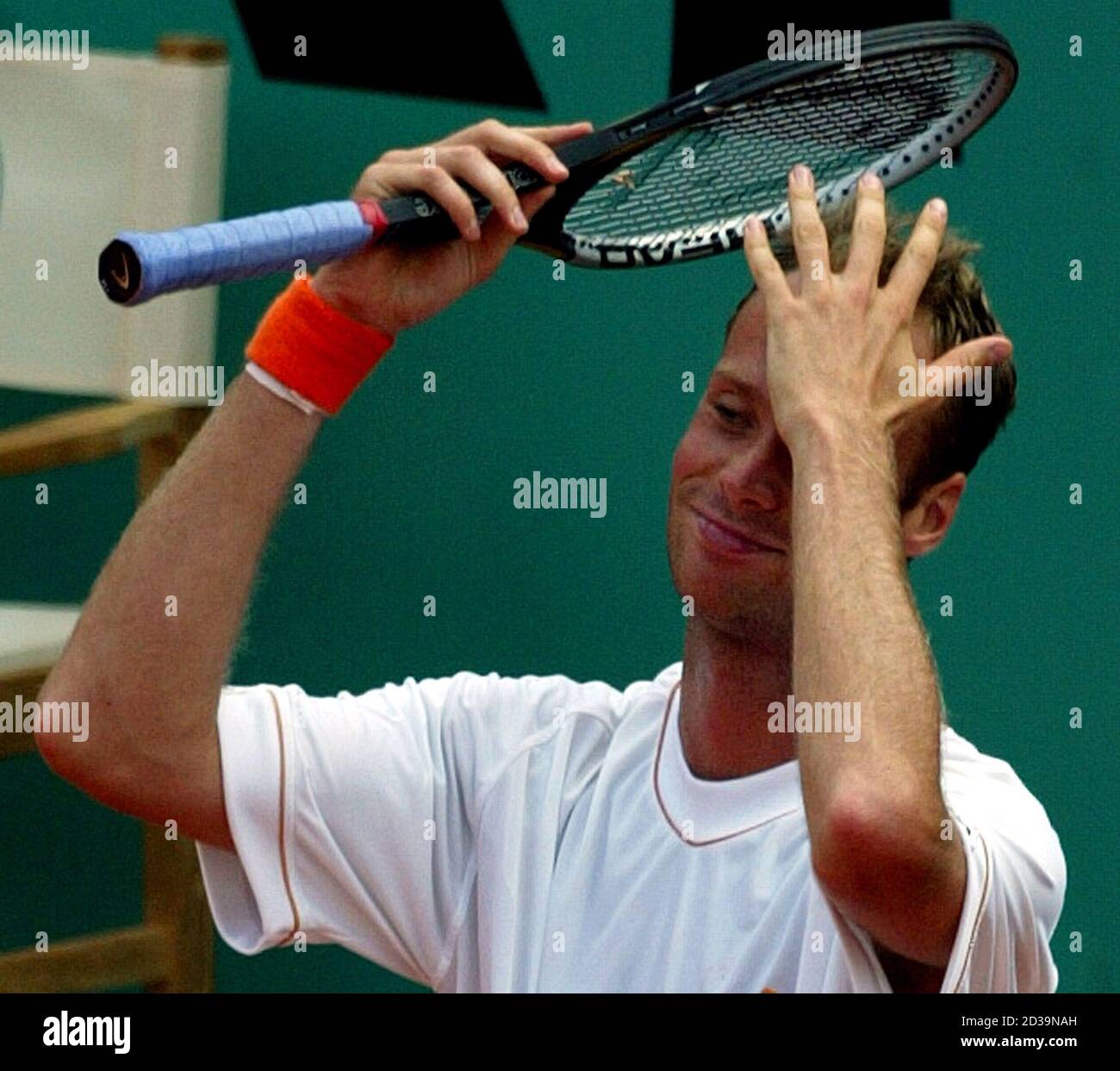 Martin Verkerk of the Netherlands reacts after losing a point during his  match against Juan Carlos Ferrero of Spain in the final of the French tennis  open at Roland Garros stadium in
